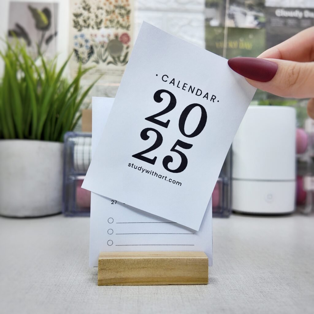 Portada Mini Calendario 2025 Gratis para Descargar e Imprimir: Estilo Minimalista